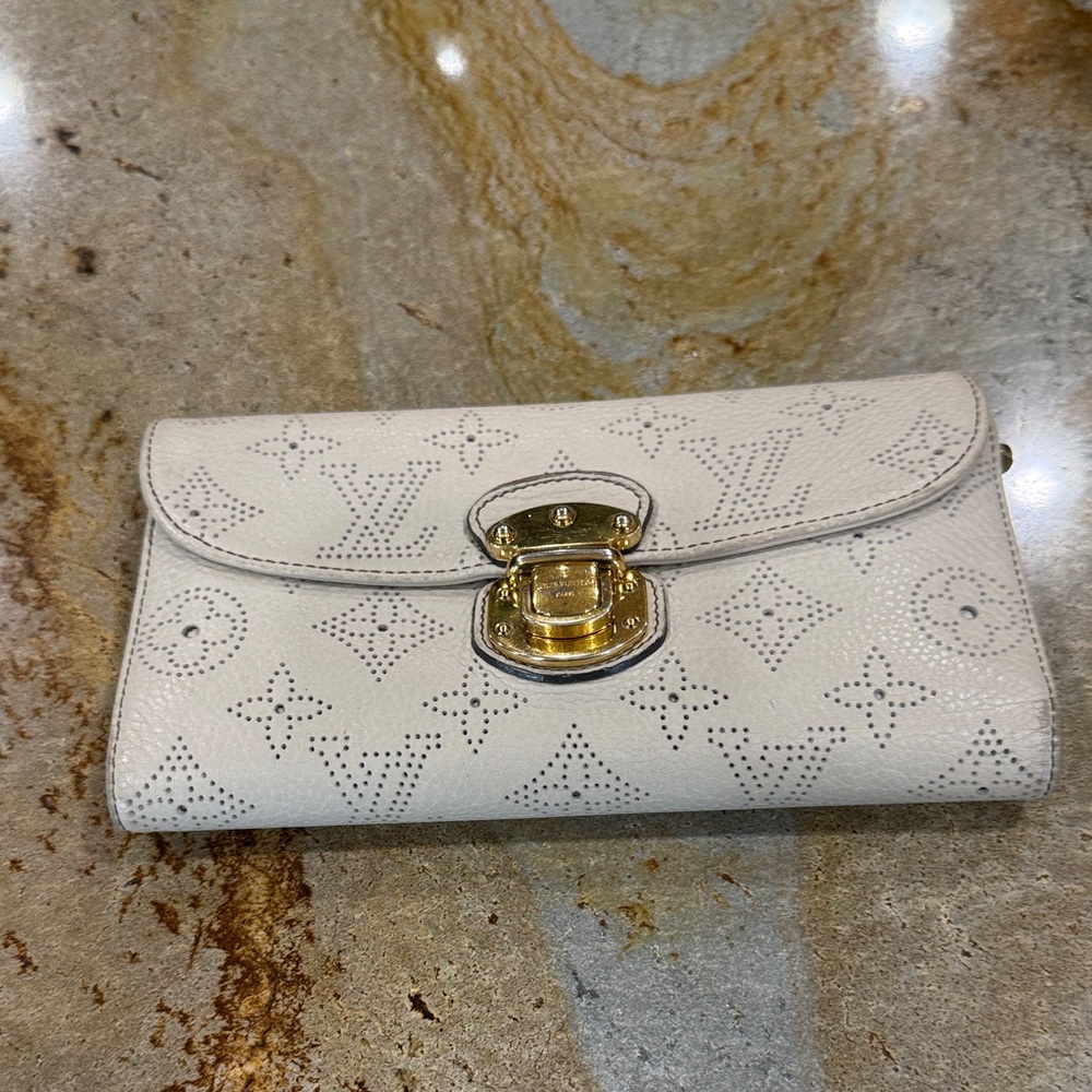 Louis Vuitton White Monogram Clutch